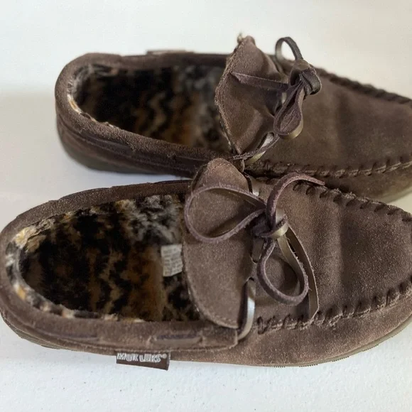 muk luks Loafer Moccasins Shoes Men’s 9 Cow suede Upper Brown Fur Comfy Casual - Picture 3 of 7